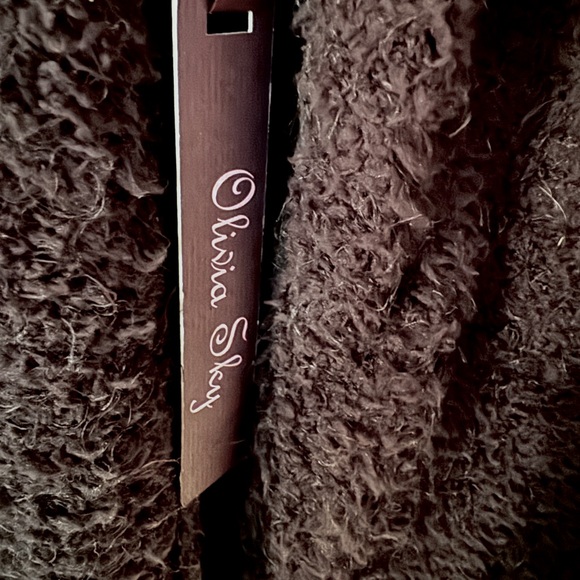 Sweater vest black fuzzy - Picture 8 of 8